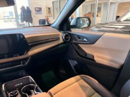
										2026 Chevrolet Equinox Awd Activ full									