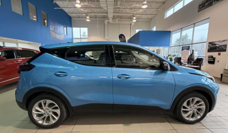 
								2027 Chevrolet Bolt Fwd 4dr Lt full									