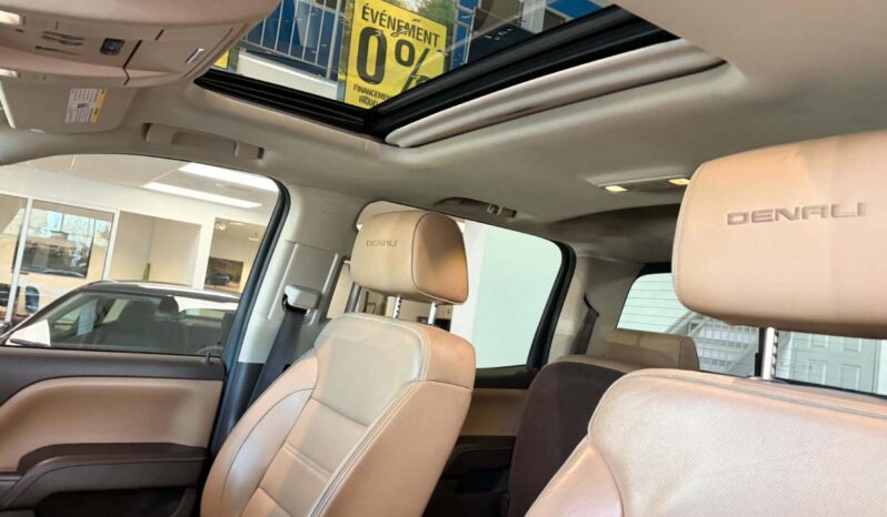 
								2017 GMC Sierra 1500 Crew 4×4 Denali full									
