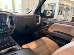
										2017 GMC Sierra 1500 Crew 4×4 Denali full									