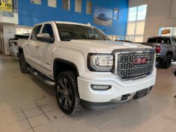 
										2017 GMC Sierra 1500 Crew 4×4 Denali full									