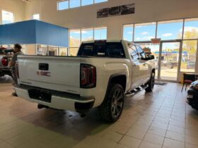 2017 GMC Sierra 1500 Crew 4×4 Denali