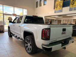 
										2017 GMC Sierra 1500 Crew 4×4 Denali full									