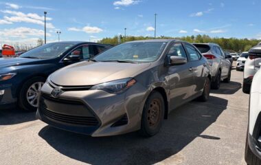 2019 Toyota Corolla 4-door Sedan SE CVTi-S