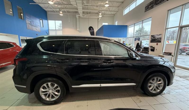 
								2020 Hyundai Santa Fe Essential AWD 2.4L Safety Package full									