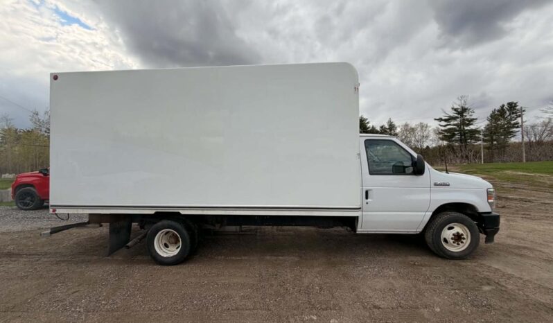 
								2023 Ford E-series E-450 Drw full									