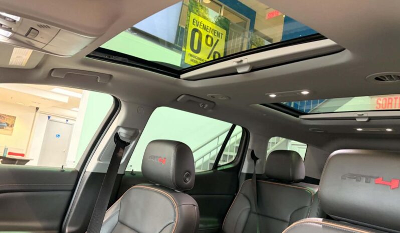
								2023 GMC Acadia Awd At4 full									