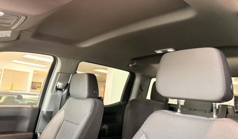 
								2024 Chevrolet Silverado 1500 Crew Cab Standard full									