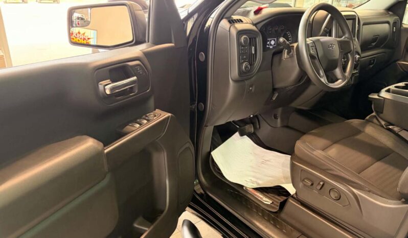
								2024 Chevrolet Silverado 1500 Crew Cab Standard full									