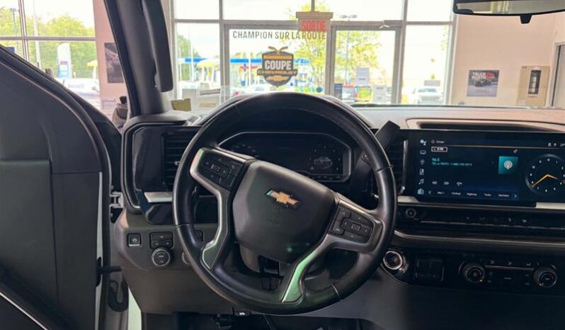 
								2024 Chevrolet Silverado 2500 4WD Crew Cab Standard Box LT full									