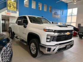 2024 Chevrolet Silverado 2500 4WD Crew Cab Standard Box LT