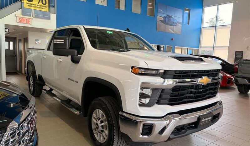 
								2024 Chevrolet Silverado 2500 4WD Crew Cab Standard Box LT full									