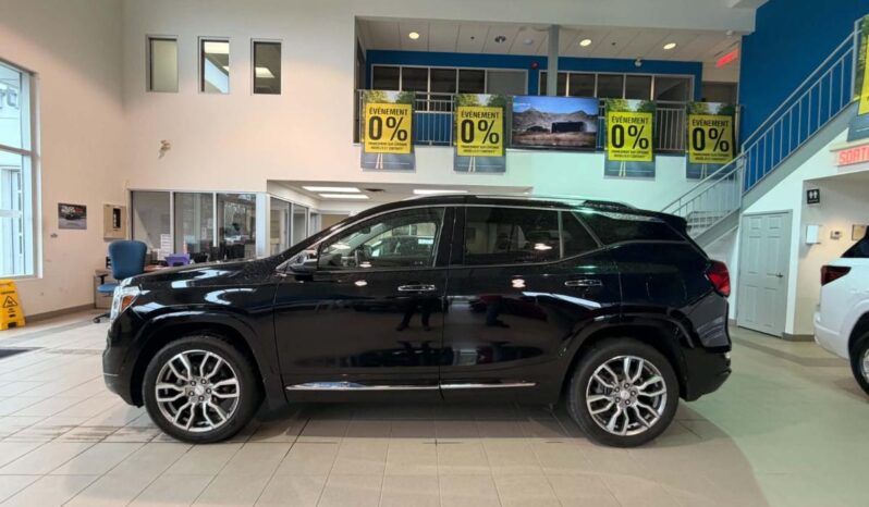
								2024 GMC Terrain Awd Denali full									