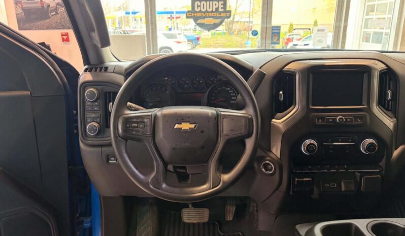 
								2025 Chevrolet Silverado 1500 Crew Cab Standard full									