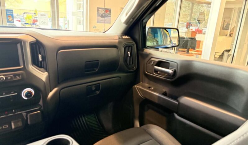 
								2025 Chevrolet Silverado 1500 Crew Cab Standard full									