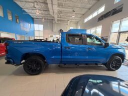 
										2025 Chevrolet Silverado 1500 Crew Cab Standard full									