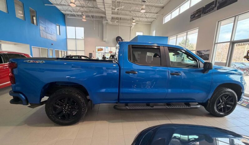 
								2025 Chevrolet Silverado 1500 Crew Cab Standard full									
