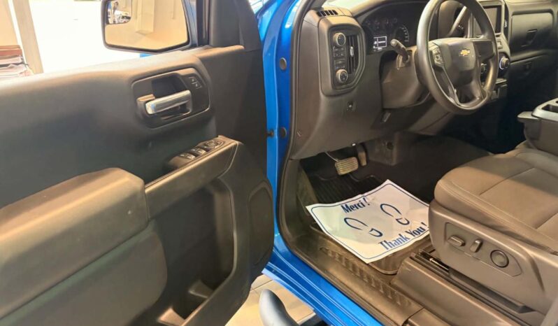 
								2025 Chevrolet Silverado 1500 Crew Cab Standard full									