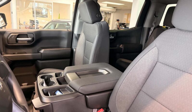 
								2026 Chevrolet Silverado 1500 Crew Cab Standard full									