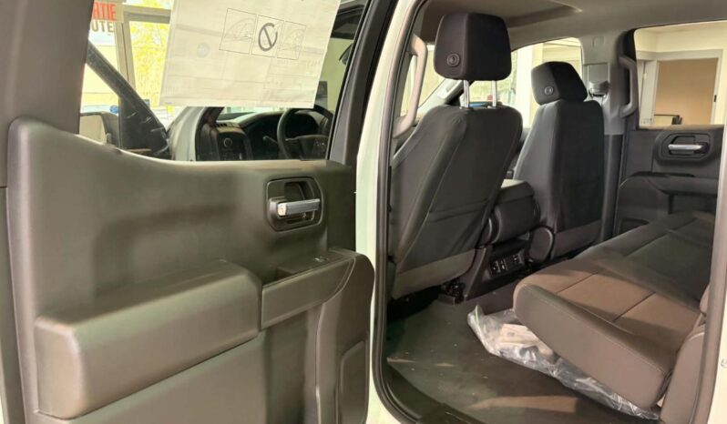 
								2026 Chevrolet Silverado 1500 Crew Cab Standard full									