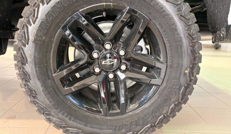 
								2026 Chevrolet Silverado 1500 Crew Cab Standard full									