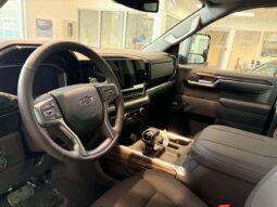 
										2026 Chevrolet Silverado 1500 Crew Cab Standard full									