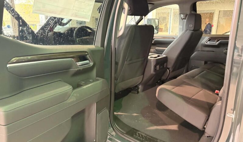 
								2026 Chevrolet Silverado 1500 Crew Cab Standard full									