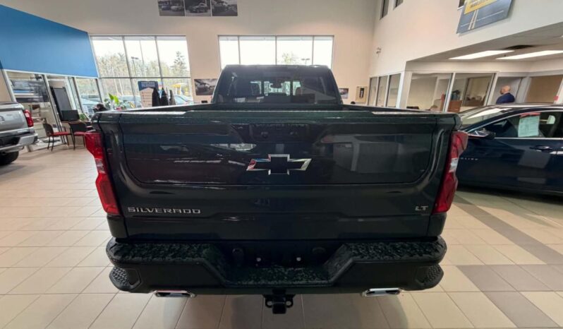 
								2026 Chevrolet Silverado 1500 Crew Cab Standard full									