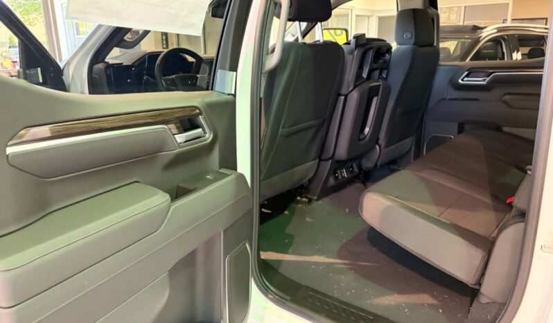 
								2026 Chevrolet Silverado 1500 Crew Cab Standard full									