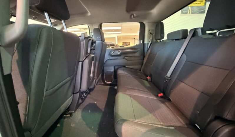 
								2026 Chevrolet Silverado 1500 Crew Cab Standard full									