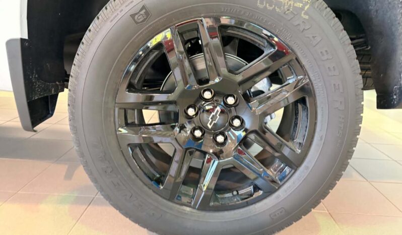 
								2026 Chevrolet Silverado 1500 Crew Cab Standard full									