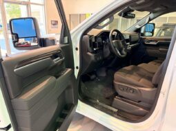 
										2026 Chevrolet Silverado 1500 Crew Cab Standard full									