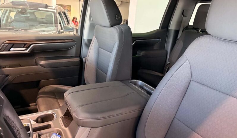 
								2026 Chevrolet Silverado 1500 Crew Cab Standard full									