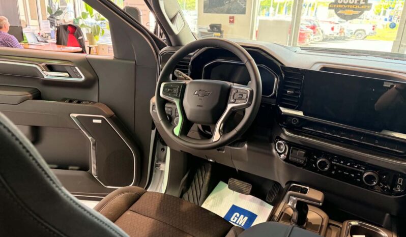 
								2026 Chevrolet Silverado 1500 Crew Cab Standard full									
