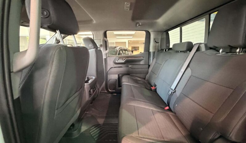 
								2026 Chevrolet Silverado 1500 Crew Cab Standard full									