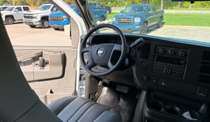 
								2026 Chevrolet Express Cargo Van 2500 Extd Wheelbase full									