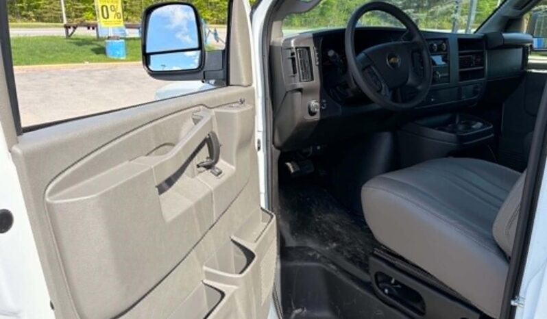 
								2026 Chevrolet Express Cargo Van 2500 Extd Wheelbase full									