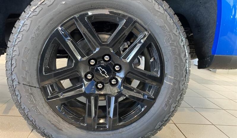 
								2026 Chevrolet Silverado 1500 Crew Cab Standard Box 4-Wheel Drive Custom full									