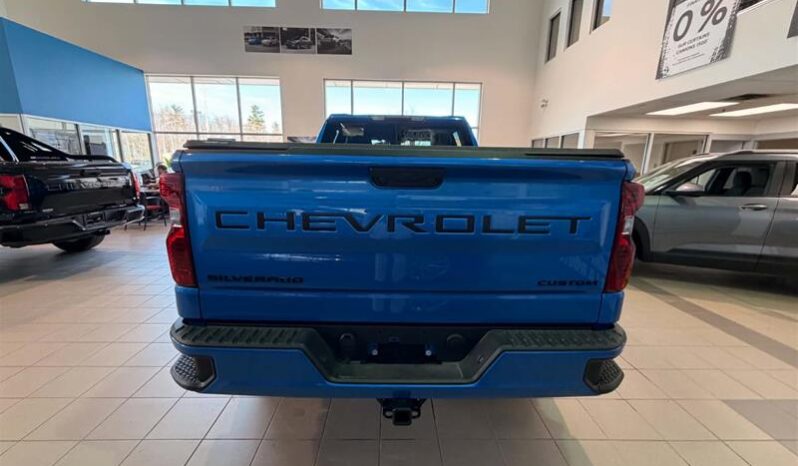 
								2026 Chevrolet Silverado 1500 Crew Cab Standard Box 4-Wheel Drive Custom full									