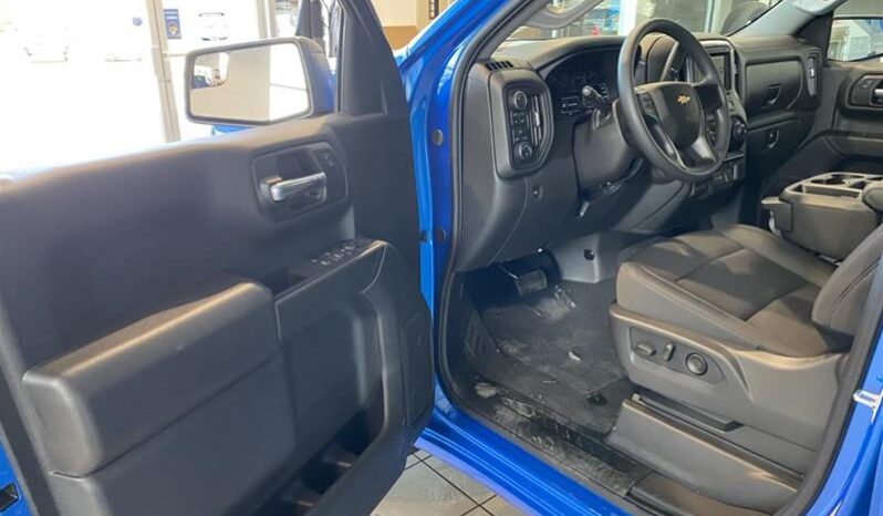 
								2026 Chevrolet Silverado 1500 Crew Cab Standard Box 4-Wheel Drive Custom full									