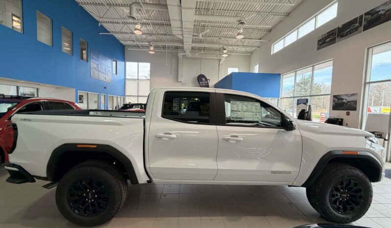 
								2026 GMC Canyon Crew Cab Short Box 4 full									
