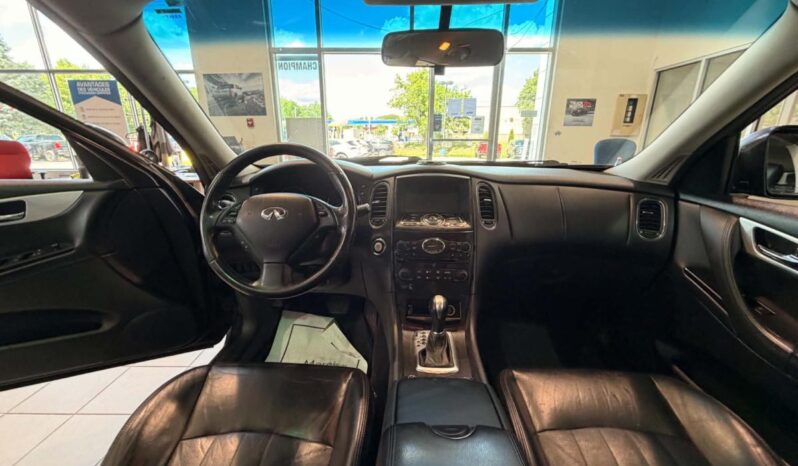 
								2015 Infiniti QX50 Wagon full									