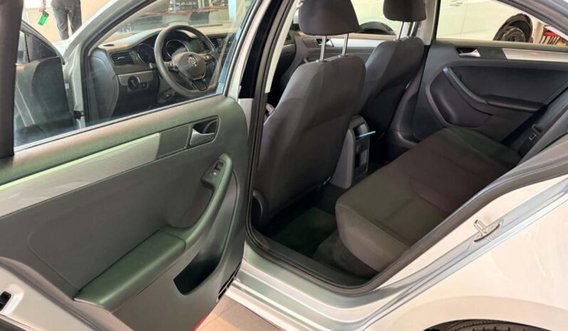 
								2016 Volkswagen Jetta Trendline Plus 1.4t full									
