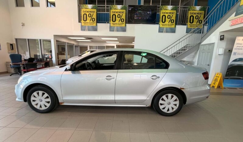 
								2016 Volkswagen Jetta Trendline Plus 1.4t full									