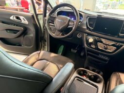 
										2021 Chrysler Pacifica Hybrid Touring L full									