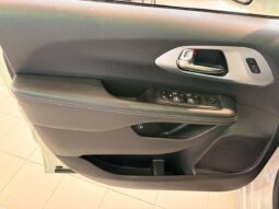 
										2021 Chrysler Pacifica Hybrid Touring L full									
