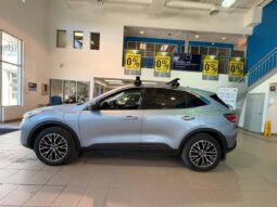 
										2022 Ford Escape Se Phev Fwd full									