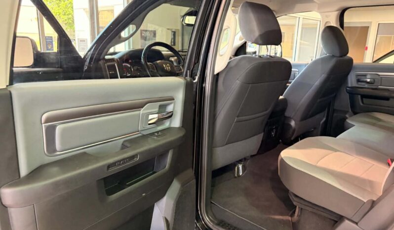 
								2022 RAM 1500 Slt 140.5″ Wb 5’7 full									