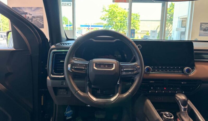 
								2023 GMC Canyon Crew Cab Short Box full									