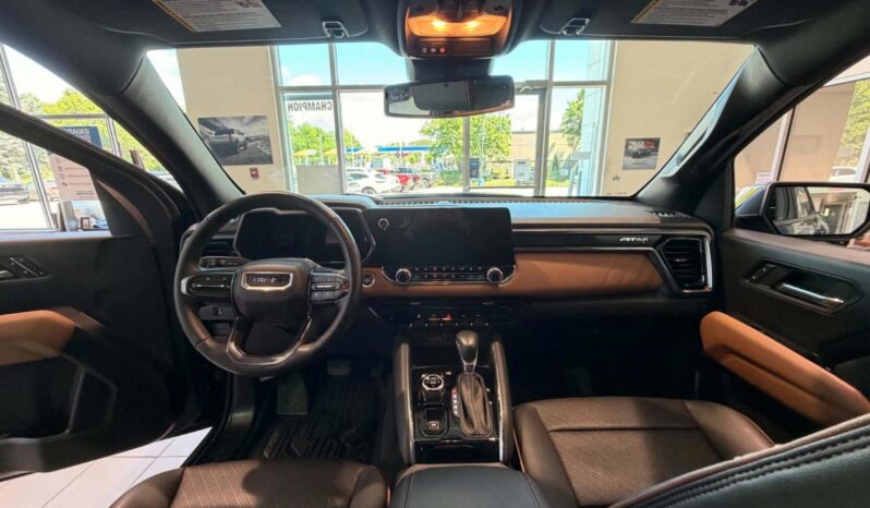 
								2023 GMC Canyon Crew Cab Short Box full									